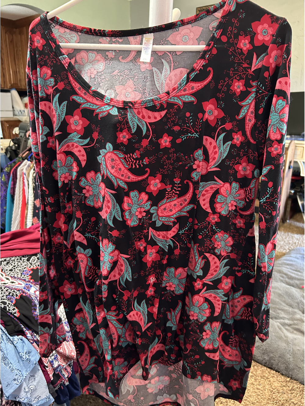 LuLaRoe 2XL Floral Paisley Long Sleeve Top